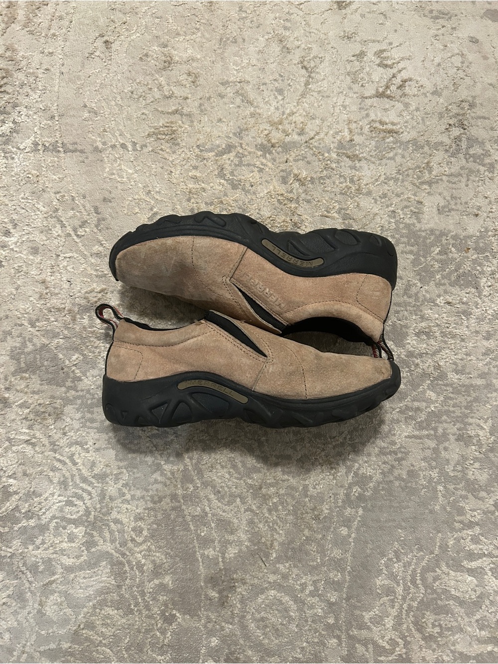 Merrell Jungle Moc Size- 5.5Y
Good condition
No box